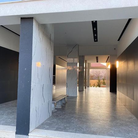 Apartament Jon'S Duplex Tirana Zewnętrze zdjęcie